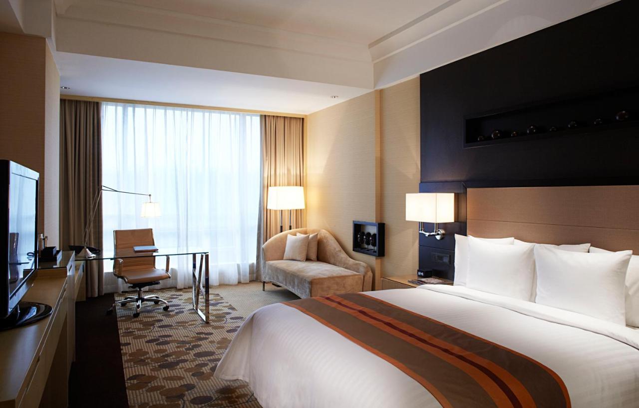 Courtyard By Marriott Shanghai Central Экстерьер фото