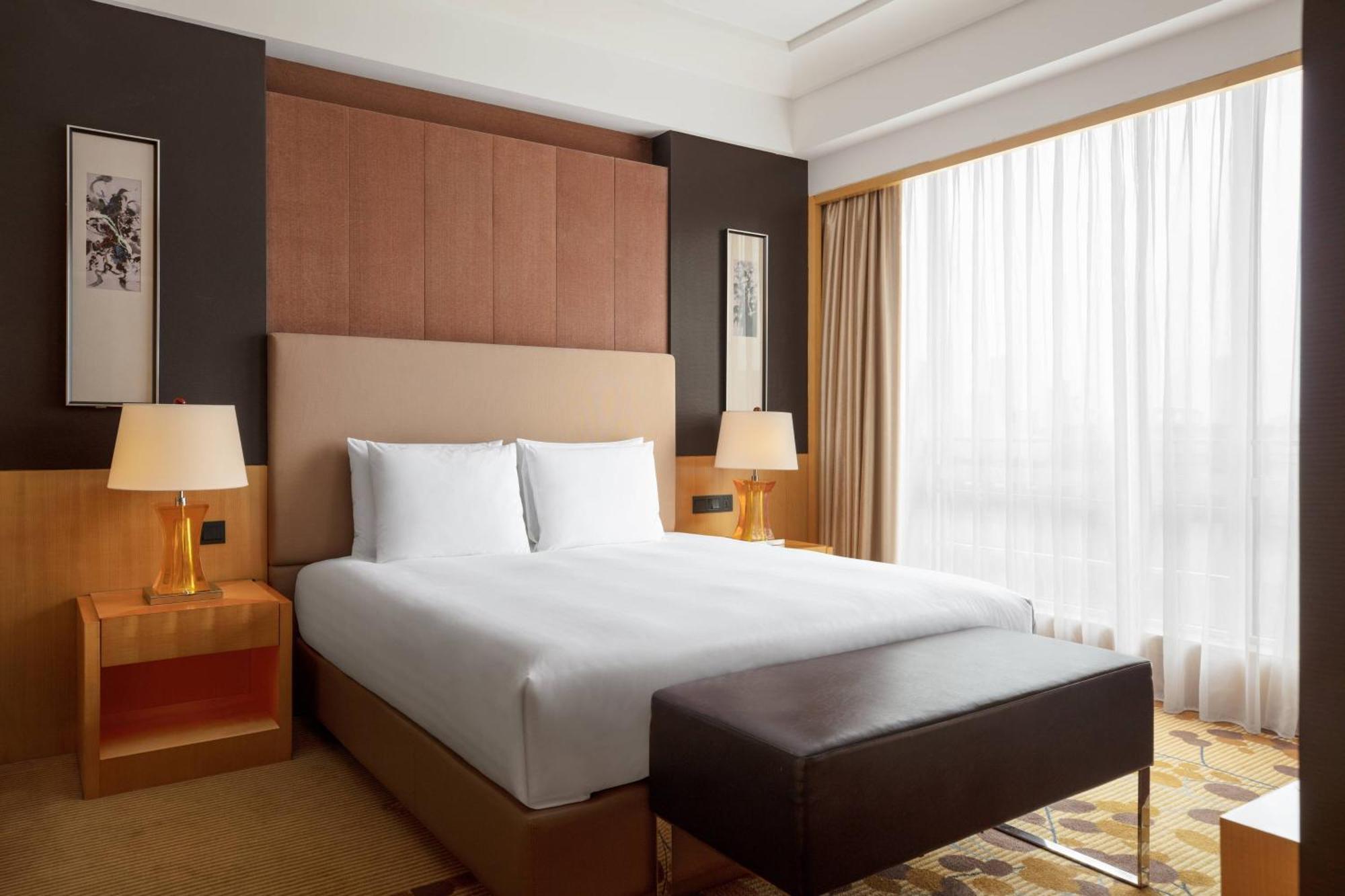 Courtyard By Marriott Shanghai Central Экстерьер фото
