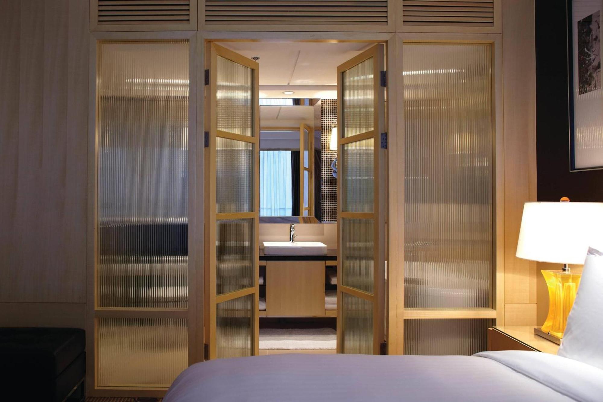 Courtyard By Marriott Shanghai Central Экстерьер фото