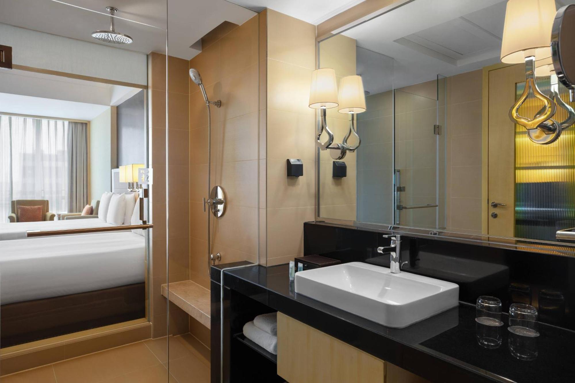 Courtyard By Marriott Shanghai Central Экстерьер фото