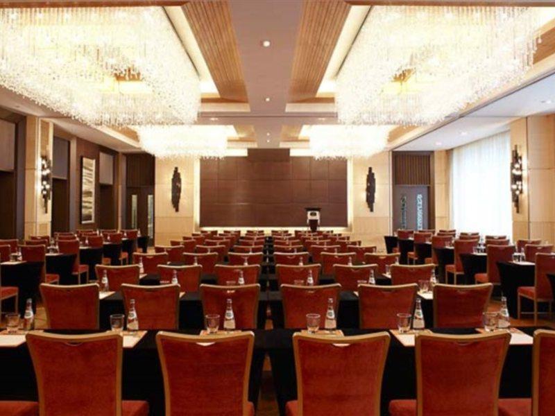 Courtyard By Marriott Shanghai Central Экстерьер фото