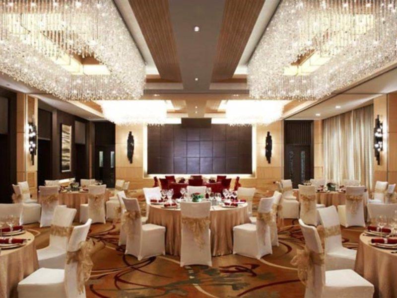 Courtyard By Marriott Shanghai Central Экстерьер фото